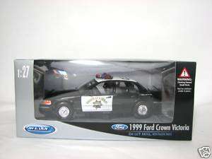 Welly 1999 Ford Crown Victoria Police 1/27 Diecast Car  