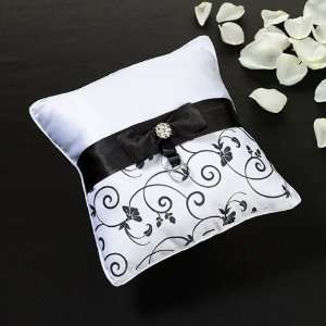 Black/White Ring Pillow: Home & Kitchen