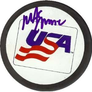   autographed Hockey Puck (1980 Olympic Hockey Team): Sports & Outdoors