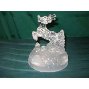 Cristal dArques Reindeer Crystal Figurine: Home & Kitchen