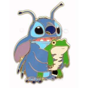  Disney WDW Stitch with Frog Pin: Toys & Games