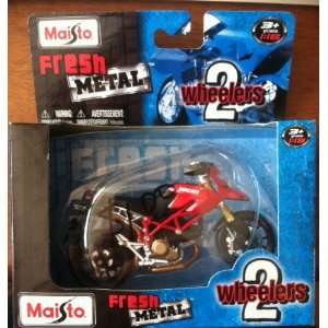  Maisto Fresh Metal 2 Wheelers 1:18 Die Cast Ducati 