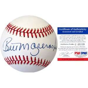  Bill Mazeroski Autographed Baseball (PSA/DNA): Sports 