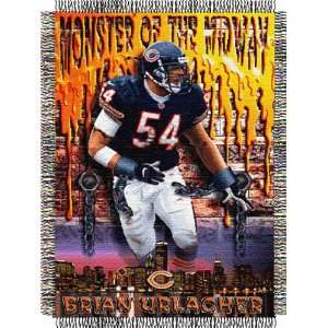  Brian Urlacher Chicago Bears Woven Tapestry Throw: Sports 