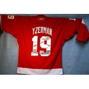 Steve Yzerman Autographed Jersey   Autographed NHL Jerseys 