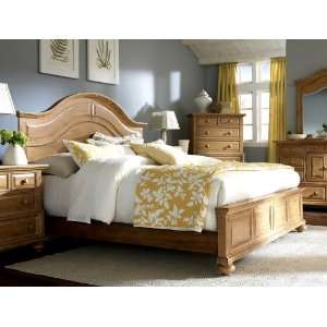  Broyhill Bryson Arched Panel Bed   Cal King Size: Home 