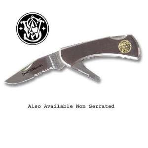  Smith & Wesson Stainless Steel Shooter Plain Edge Pocket 