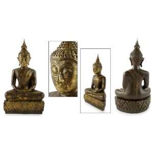  Wood statuette, Classic Buddha