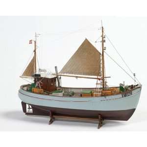  Mary Ann, Fishing Boat: Toys & Games