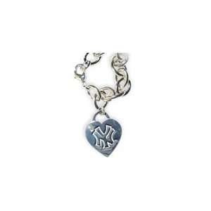   York Yankees Heart Charm Chain Bracelet ^^SALE^^: Sports & Outdoors