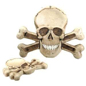 Skulls and Skeletons   Skull And Cross Bones Ashtray: Home 