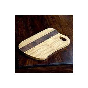  NOVICA Cypress wood chopping board, Natural Parallel 