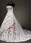   Elegant White/Red Embroidery Satin Bridal Gown Wedding Dress Stock