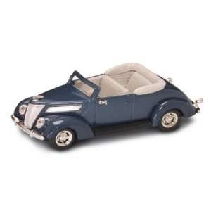  1937 Ford Convertible Blue 1:43 Scale: Toys & Games