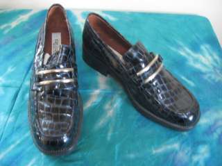   Made in Italy, Navy Moc Croc Leather Flat Shoes/Loafers Size 39  