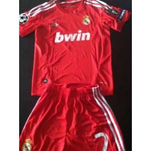 : Adidas #7 Ronaldo Real Madrid Kids Soccer Youth Set Jersey + Shorts 