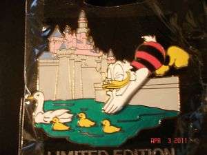 Disney Pin WDI Castle Duck Pin Series Scrooge McDuck LE  
