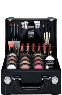 Bobbi Brown Beauty Trunk  