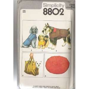   SIMPLICITY #8802   PET COATS   BAG   PILLOW Arts, Crafts & Sewing