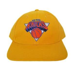  York Knicks Vintage NBA Snap Back Hat Cap   Yellow